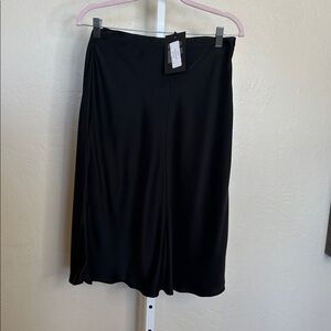 NWT Chaser MSRP $128 silk feel med Black Midi Skirt